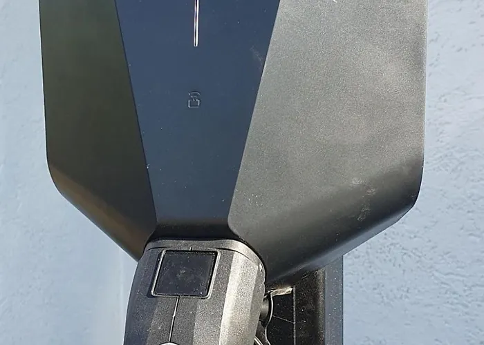 Hoeller By Interhome *